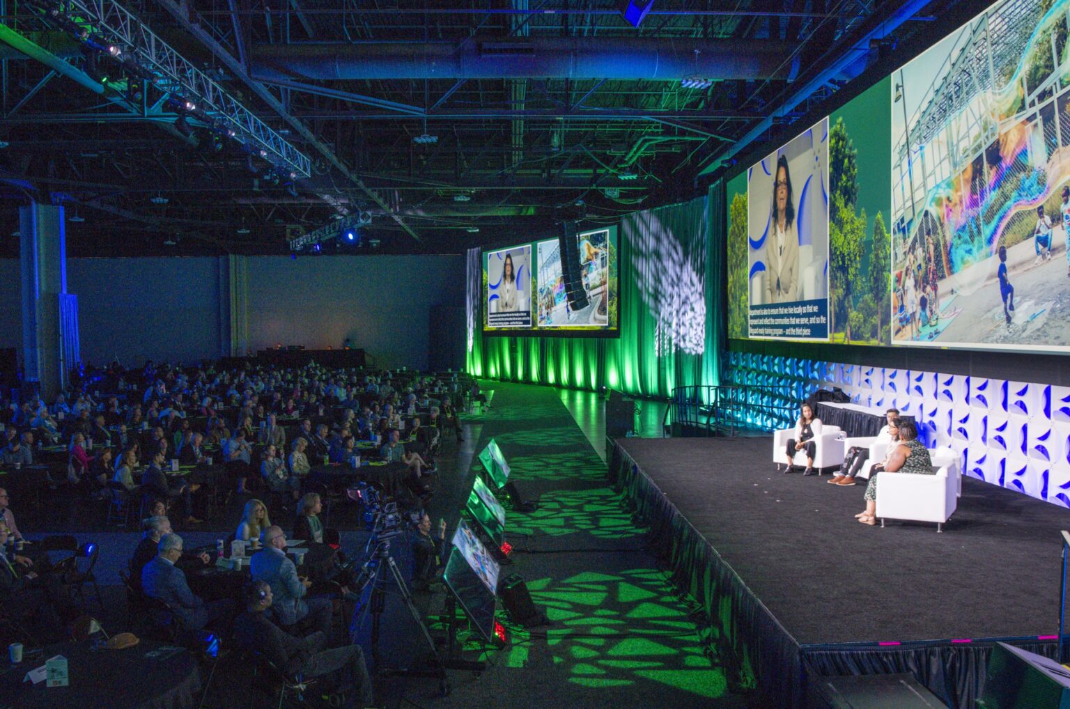 Audience listen to Day 2 OGS speakers in Atlanta