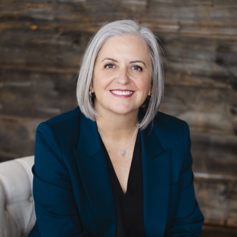 Kristine Stratton headshot